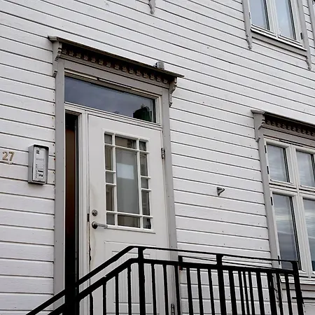 2 Bedroom Historical Downtown By The Sea * Ålesund